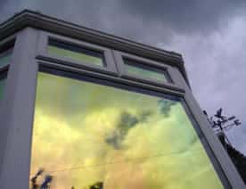3m_light_radiant_decorative_window_film_phpd6nqpf_med